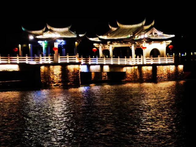 广济桥灯光秀 潮州的历史与浪漫