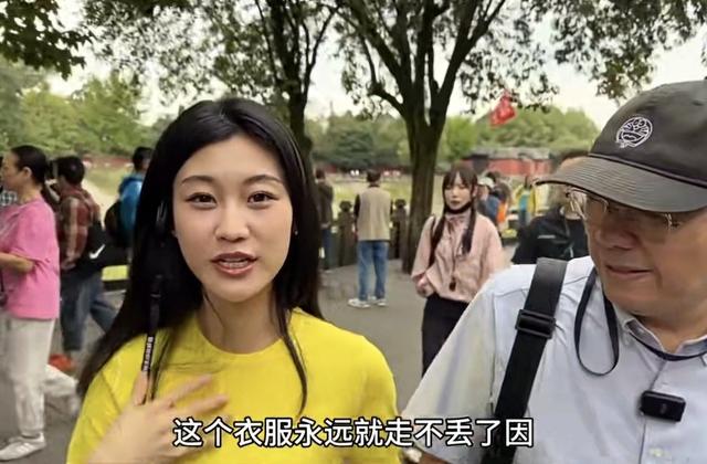 郭正亮携三妹打卡都江堰！2000年水利奇迹震撼刷屏