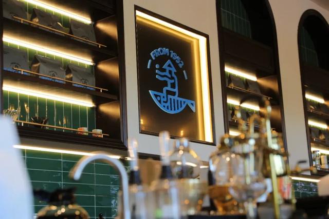 浪尖、海岸与咖啡香：解锁万宁的冬日浪漫