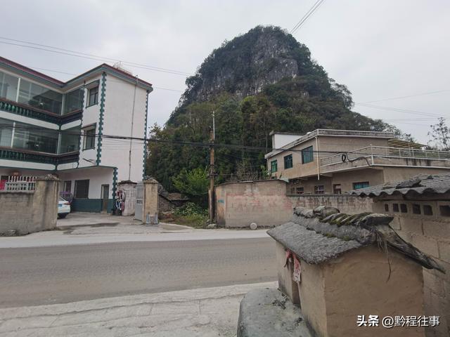 寻找一个最为艰难的躲匪洞，我难到达，土匪也难以到达