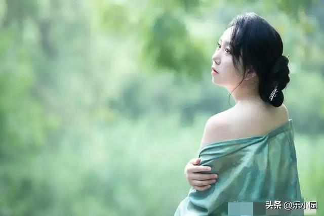 安徽蚌埠一校花太漂亮了，五官精致，身高165，美得让人移不开眼