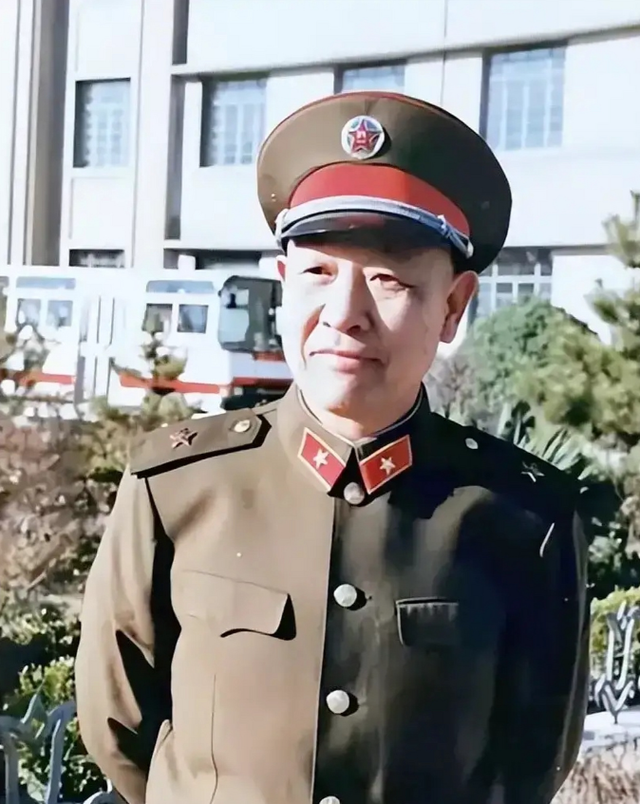 至今健在的开国将帅只剩一位，已经102岁高龄，身体依旧健朗
