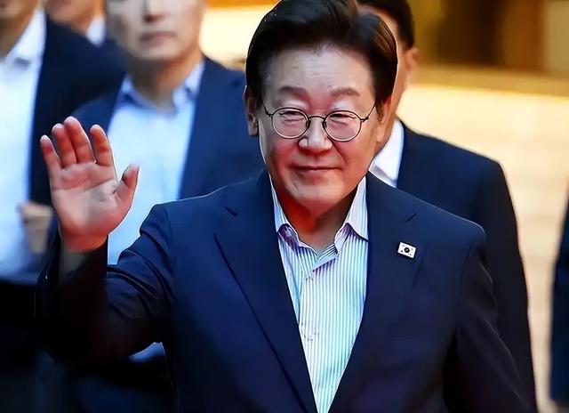 拨乱反正！中日关系恶化的背景下，韩国宣布：中国排在日本前面