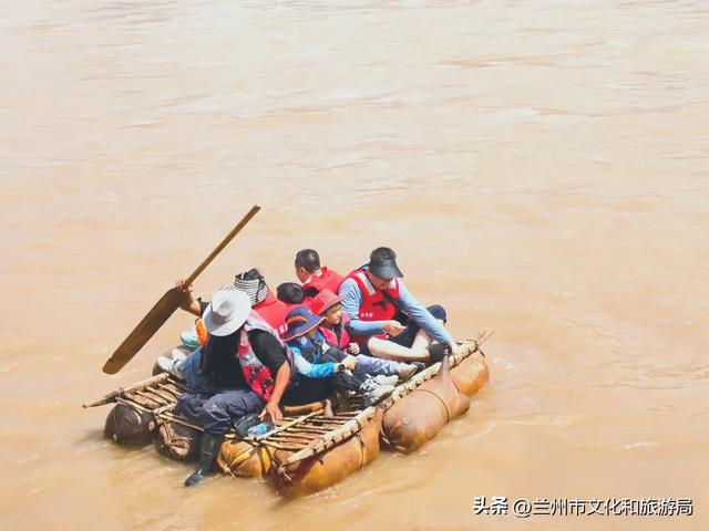 古法漂流、夜游黄河、刺激快艇……“玩水”还是得在兰州啊！