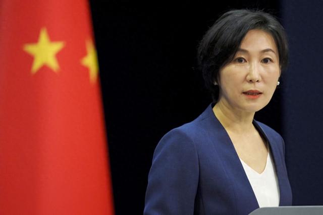 普京和特朗普要变了，外媒已经连续两天，逼中国回答同一个问题