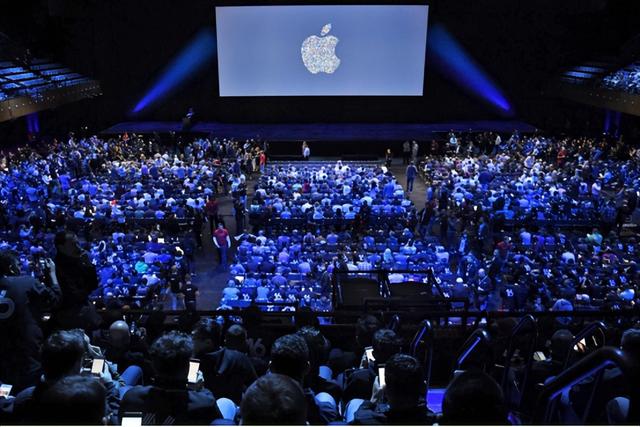 iPhone来了真功夫，苹果为啥亮家底？
