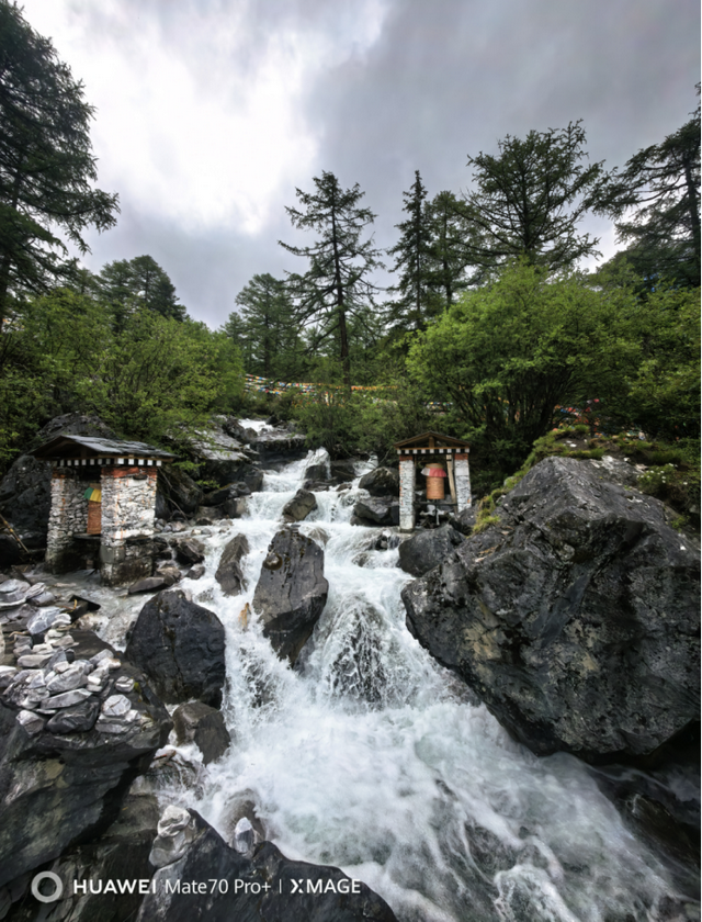 川西纪行——美丽“香巴拉”