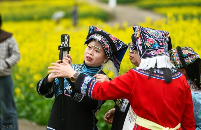 夏天22℃的小城，真能托付晚年吗？有人留下有人离开！