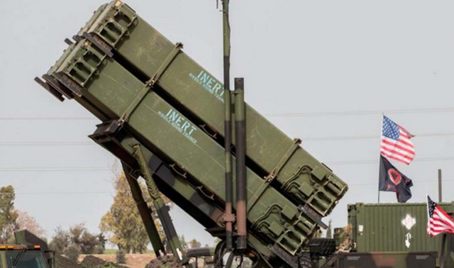 川普闯大祸,中方连发三个停止,美国国务院发火,要求中方必须暂停