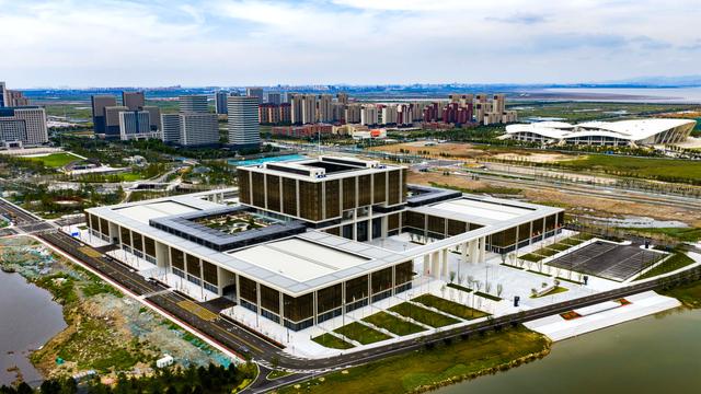 探寻青岛上合示范区：在开放中茁壮成长，谱写和合共生新华章