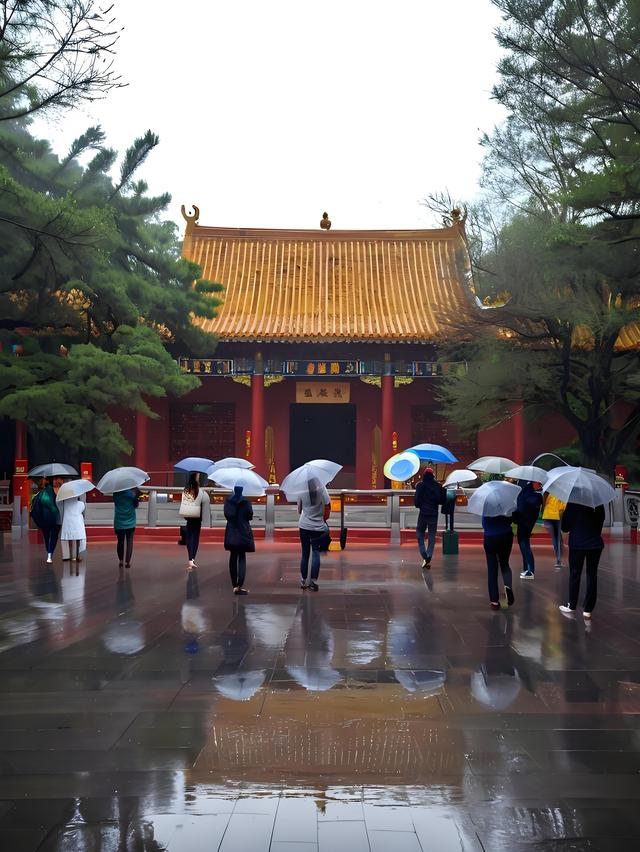 《金陵一对. 联连中国》上联: 雍和法镜六根潜龙福地；