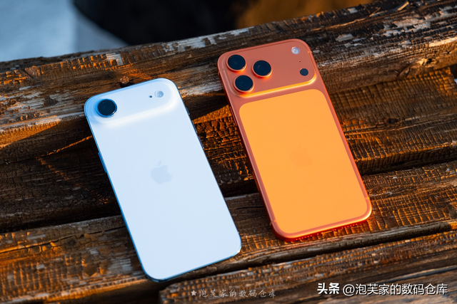 太薄了 折叠屏前瞻？港版iPhone Air体验 续航真不差 17plus青春版！