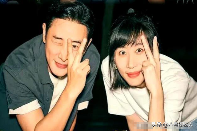 婚变传闻后	，罗晋携任素汐与母亲去祈福，撕碎了唐嫣最后一丝体