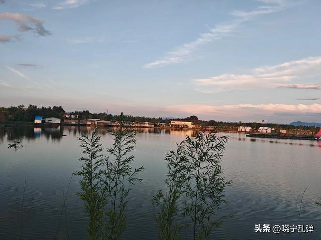御河东路向南有个曼园 曼园里面好玩