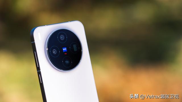 超全万字文！告诉你为什么 X300 系列是最强旗舰影像机