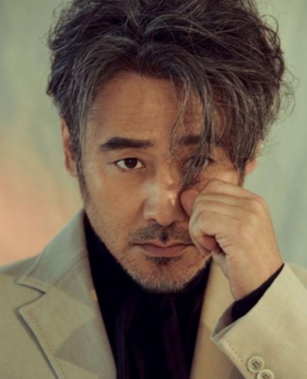 善恶终有报！移居英国仅2年，57岁吴秀波再迎噩耗，步李易峰后尘