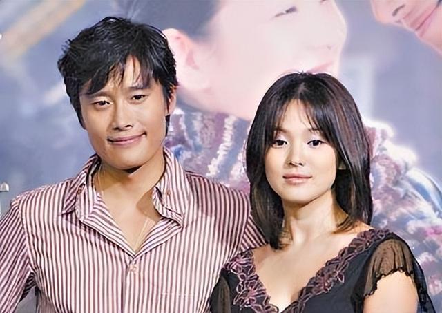 离婚5年，39岁宋仲基儿女双全，43岁宋慧乔独美