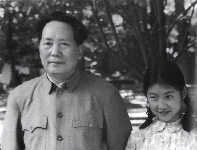 伟人去世十年后的1986年，薄一波预言：以后毛主席的地位还会更高