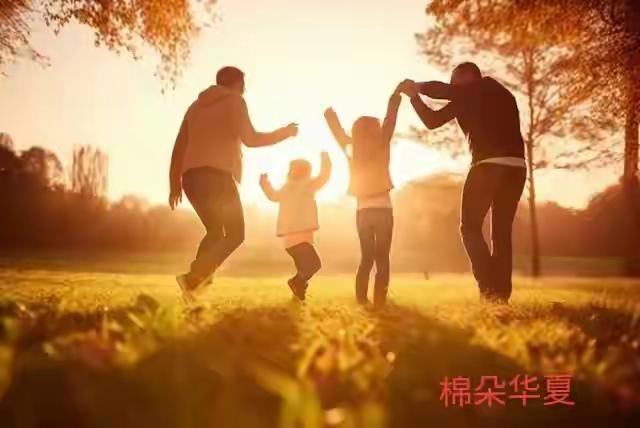 清晨一碗粥的温柔，夜晚一盏灯的陪伴，人生所有幸福都如此简单