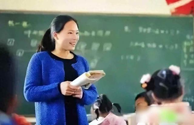 教师圈炸锅！大批教师宁可降薪降职，挤破头也要转岗，图啥？