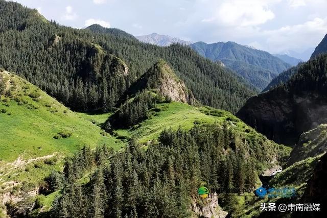 肃南：盛夏祁连山风光旖旎