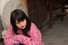 留守农村的“伪寡妇”最怕什么？表嫂：害怕丈夫突然回家，为啥？图片