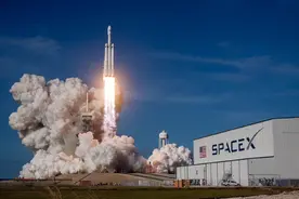 在轨星链达7000颗，距4.2万仍遥远！SpaceX计划今年发射180次火箭图片