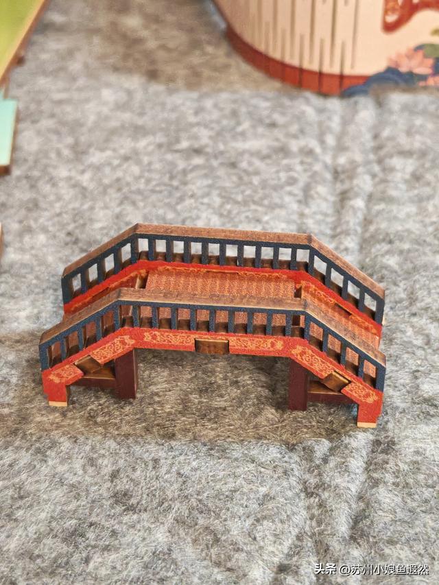 一帧凤冠、一曲红楼、一台风车：这些文创里竟藏着文化与时光？