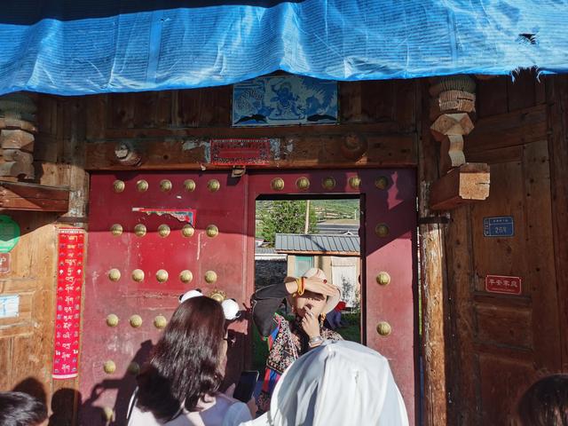 黄龙、九寨、都江堰随记Day3云朵上的藏寨