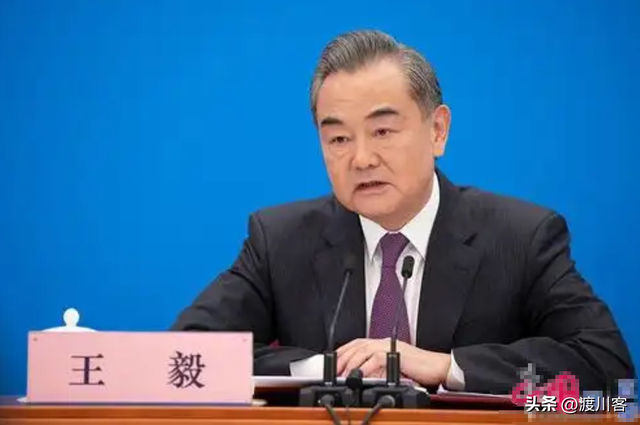 外交部再次发文，王毅对日本的7字警告，已经上升到了最高级别