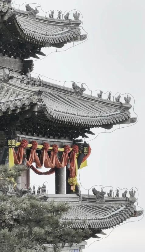 下雪了！泰山今冬初雪如约而至，岱顶开启冰雪盛景