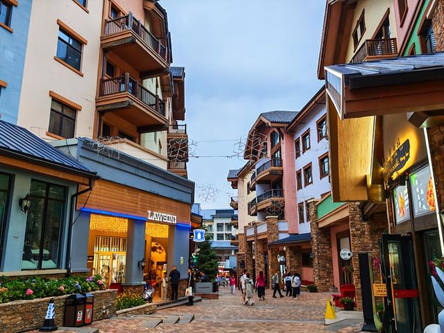 河北旅游：从太舞小镇到富龙小镇行（图）