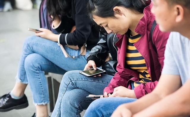 看了新加坡媒体的披露，我才知道	，中国已经没必要向世界证明什么