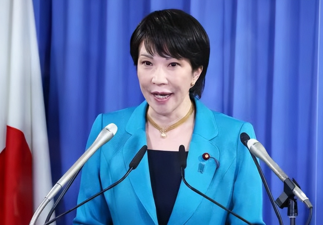 高市还没登上访美飞机，美日突然联手派兵，决不许中国改变现状？