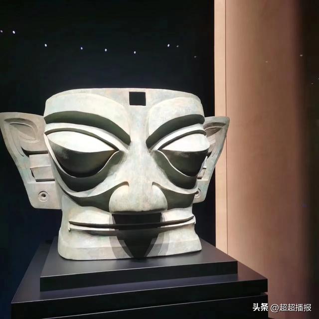 窥探蓉成历史文化 感受成都现代文明