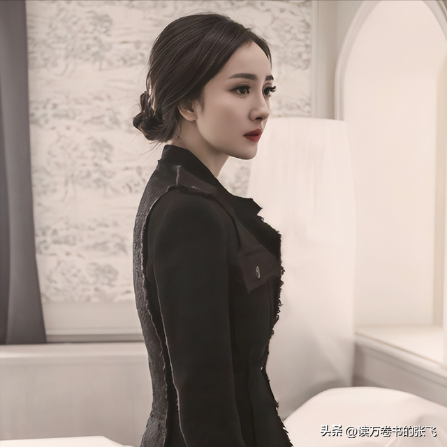 离婚7年，39岁杨幂高调宣布喜讯，刘恺威终为自己的错误买了单。