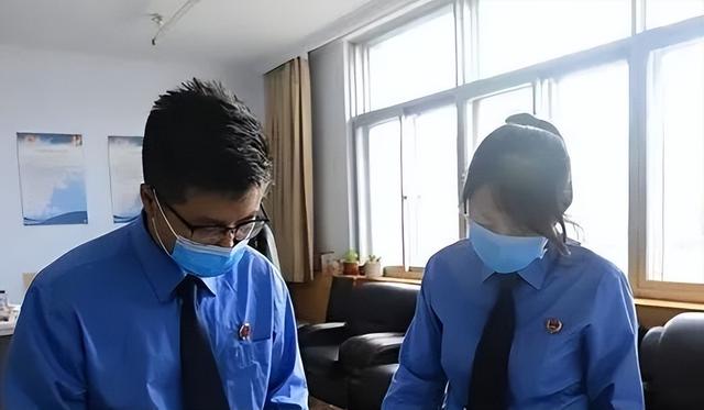 女子监狱没有男犯人，为何每年都有很多人怀孕？监狱长道出了实情