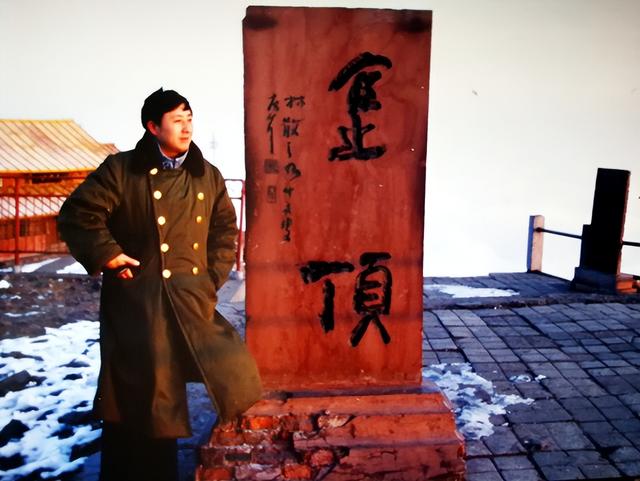 四川旅游：三到两佛山曲折纪行（图）