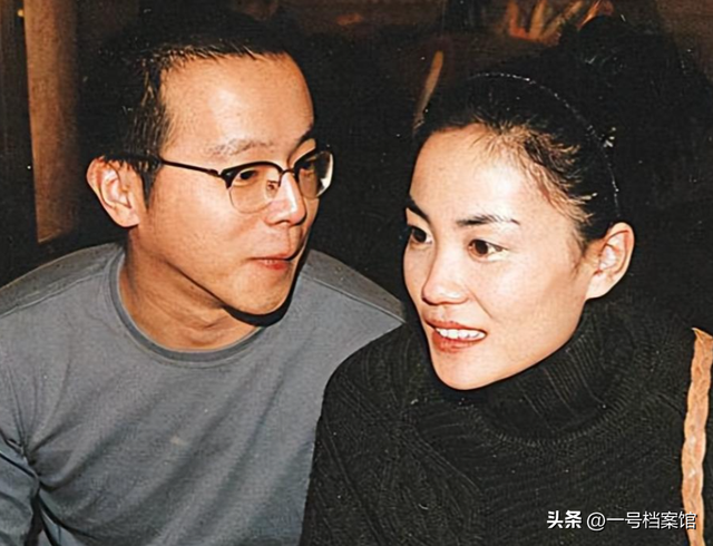 原来我们都被骗了！窦唯的落魄潦倒是假象，北京四合院才是真底气