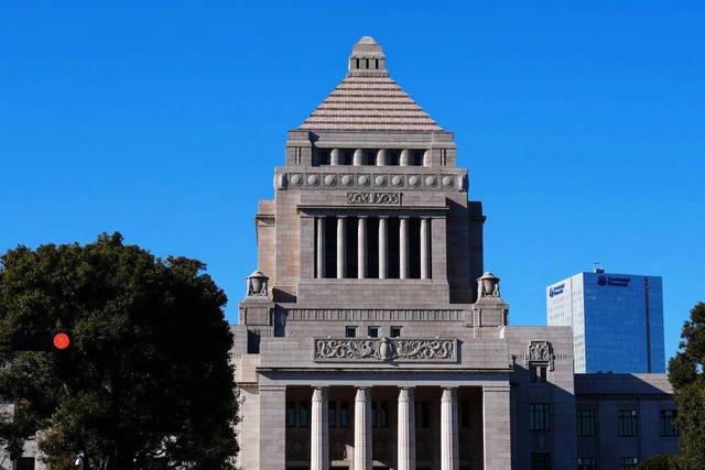 高市立下“军令状”，若达不成自己就辞职走人	，并再次向中国喊话