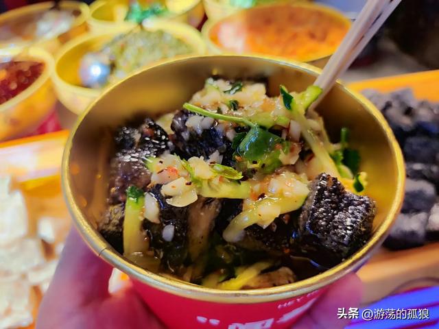 一个放在泉州会因破旧落后而出名的村子，被厦门改造成网红打卡地