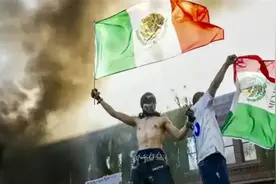 特朗普下战书，美国被入侵，纽森当众落泪，号召4000万人保卫加州图片