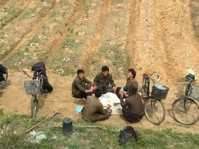 船到朝鲜，船员有新发现，七八十年代乡村活法升级，令人不可思议