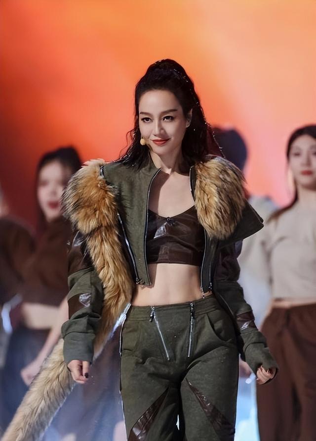 骗朱丹1600万的人原来是她，她让朱丹倾家荡产，朱丹让她社死全网
