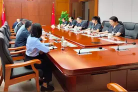 海口秀英法院邀请综合行政执法部门座谈交流图片