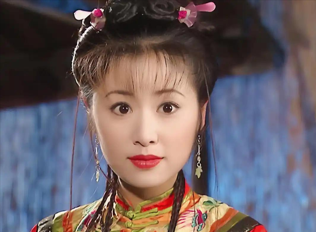 从“万人捧”到“万人嫌”，4位声誉一落千丈的女星，到底冤不冤