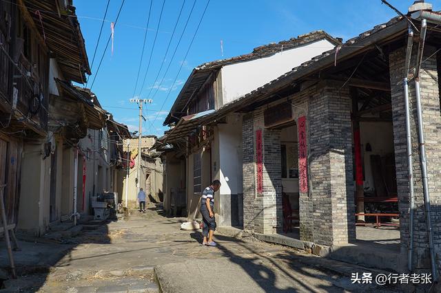 福建古田一座千年畲族古村落，“玉田八景”之一，南宋朱熹写游记