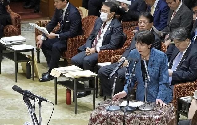 炸裂！高市早苗挑衅中国反帮大忙，中方借机划下世纪红线，震撼！