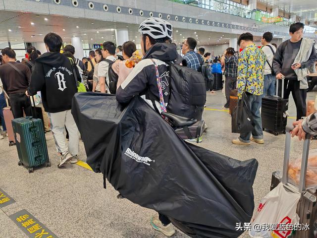 早晨六点出门，下午五点来到了山西地盘最大的城市忻州市