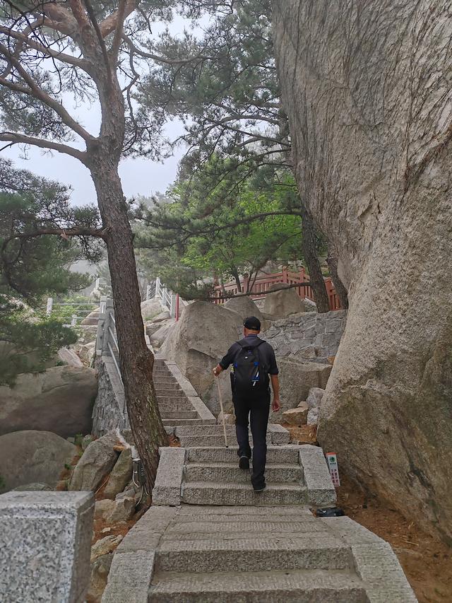 去爬崂山（仰口与太清两座山）